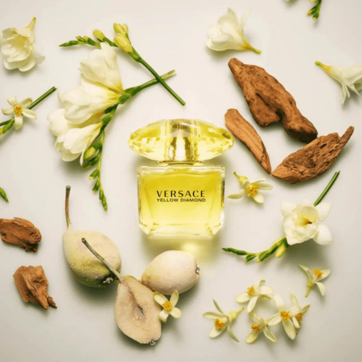 Versace Yellow Diamond Fragrance 1.0 oz 8011003804542